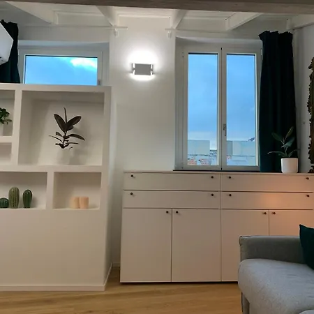 Via Pia 29-7 * サヴォーナ